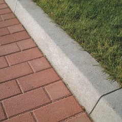 Obrubník cestný, sivá 100/25/15