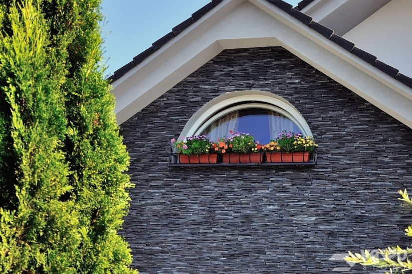 Kameň POVAŽAN - čierny