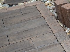 Trávníkový lem Dub tmavý