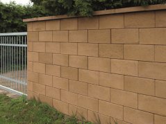 Okrasná tvárnice hladká H okrová