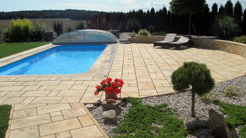 Bradstone Travero bazénový lem, béžová melírovaná